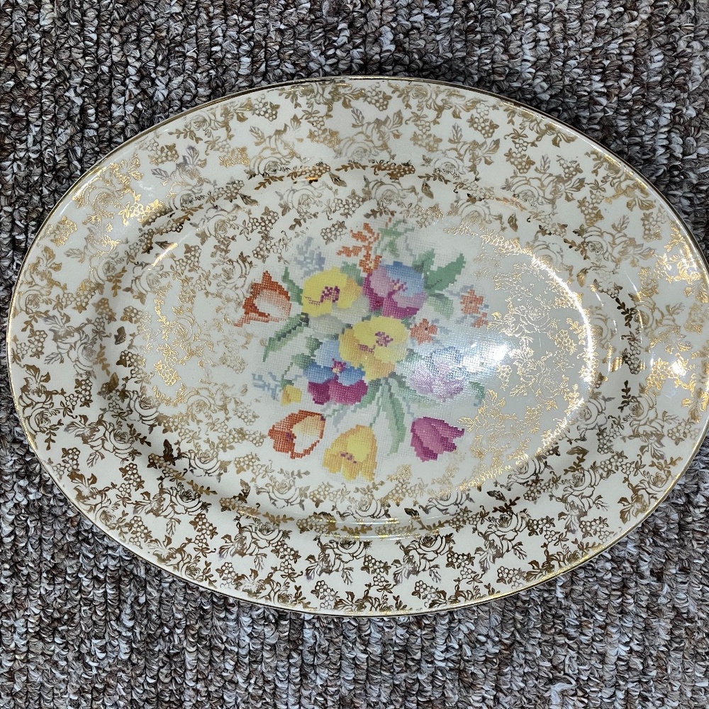 H & K Tunstall Old English Sampler  Platter